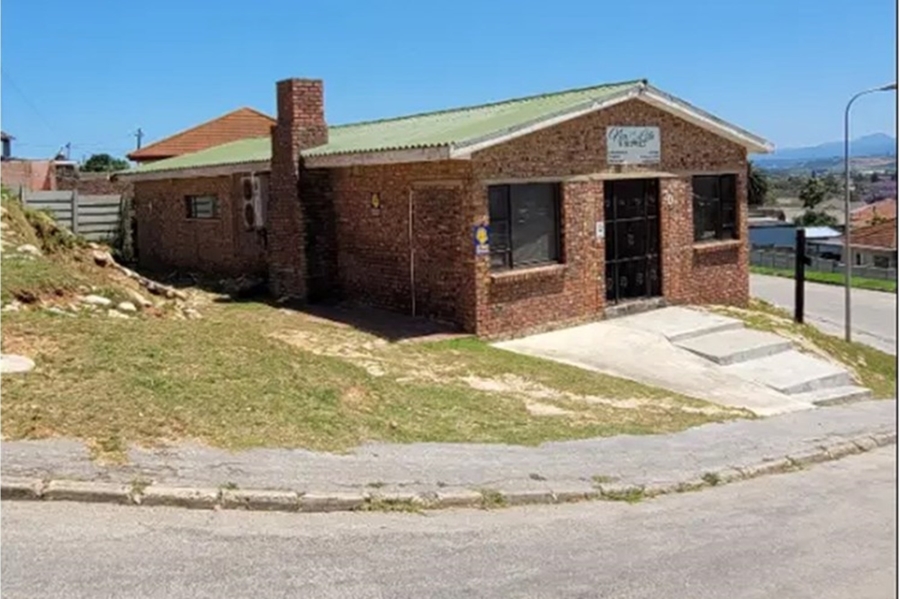 Commercial Property for Sale in Heuwelkruin Eastern Cape